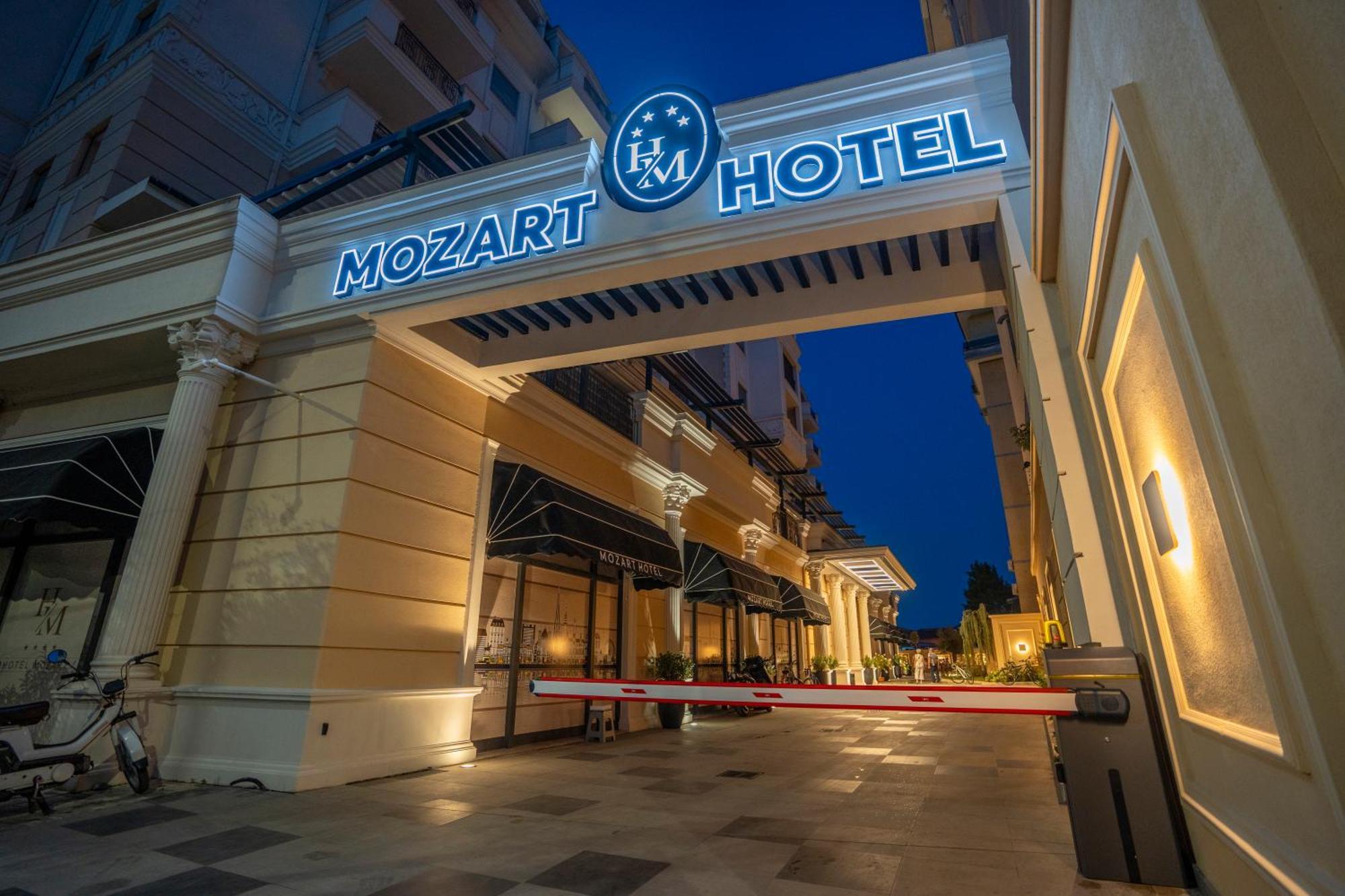 Hotel Mozart Shkoder Ngoại thất bức ảnh