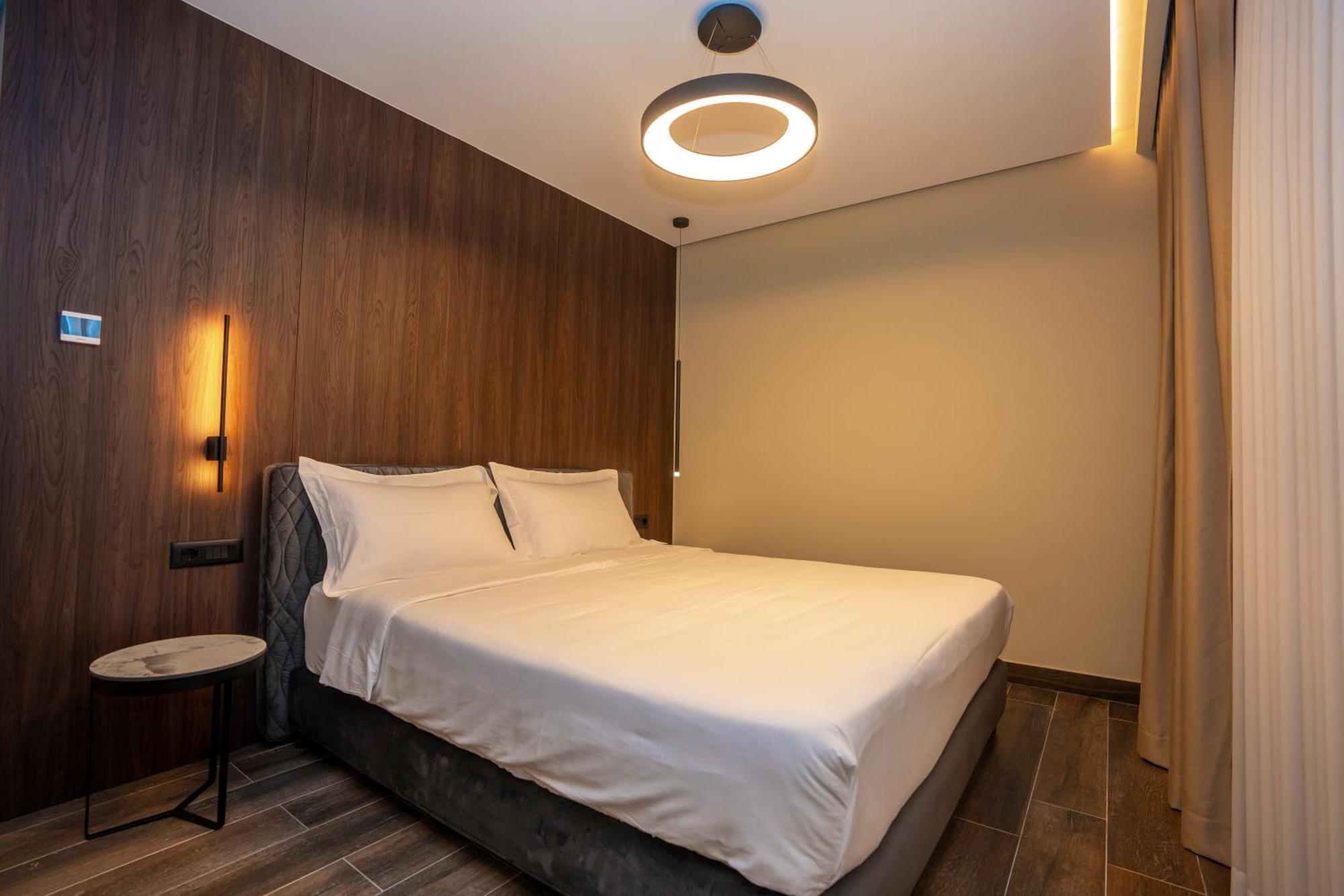 Hotel Mozart Shkoder Ngoại thất bức ảnh